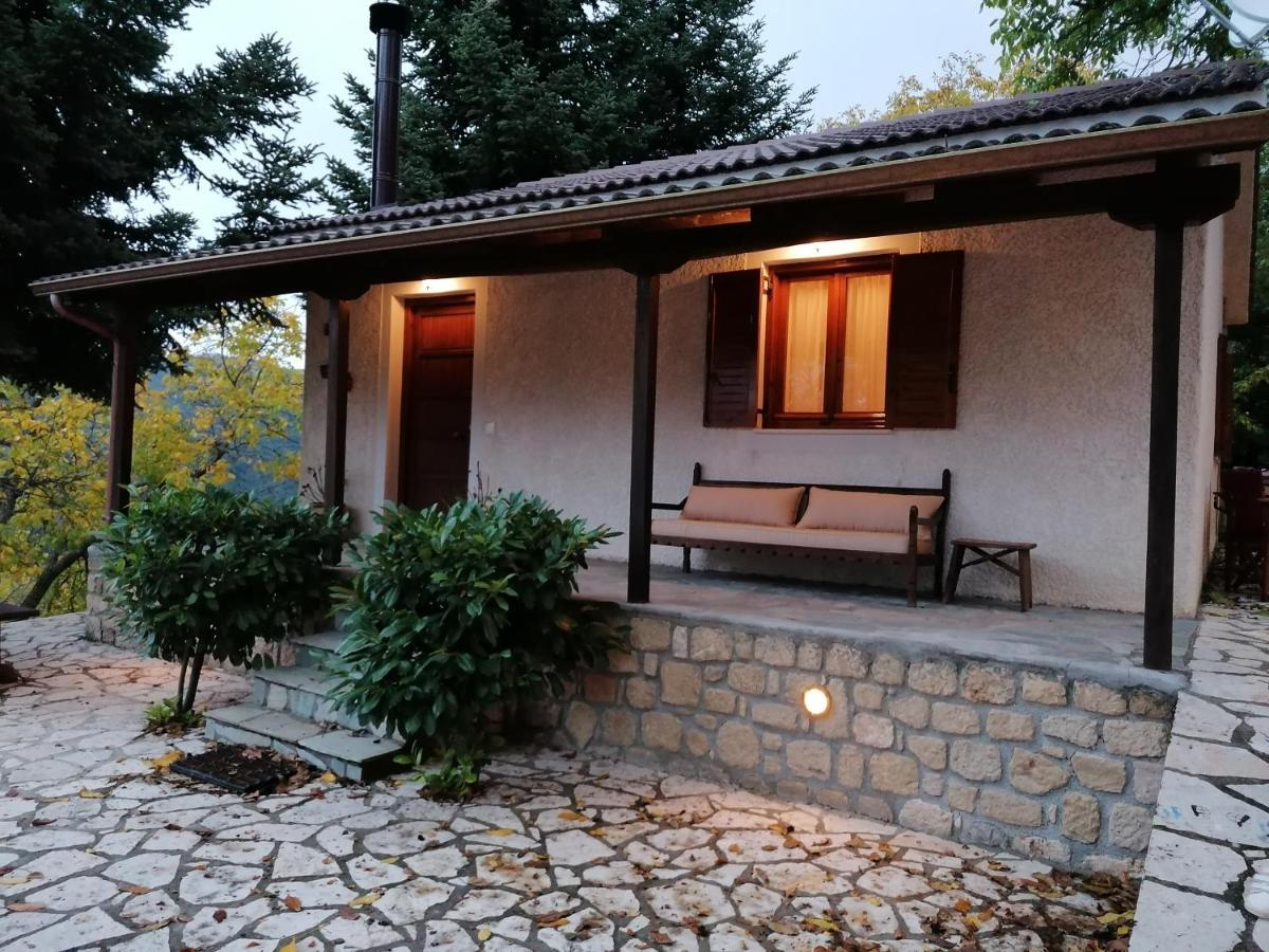 Ξενώνας Το Πατρικό Karia  Экстерьер фото